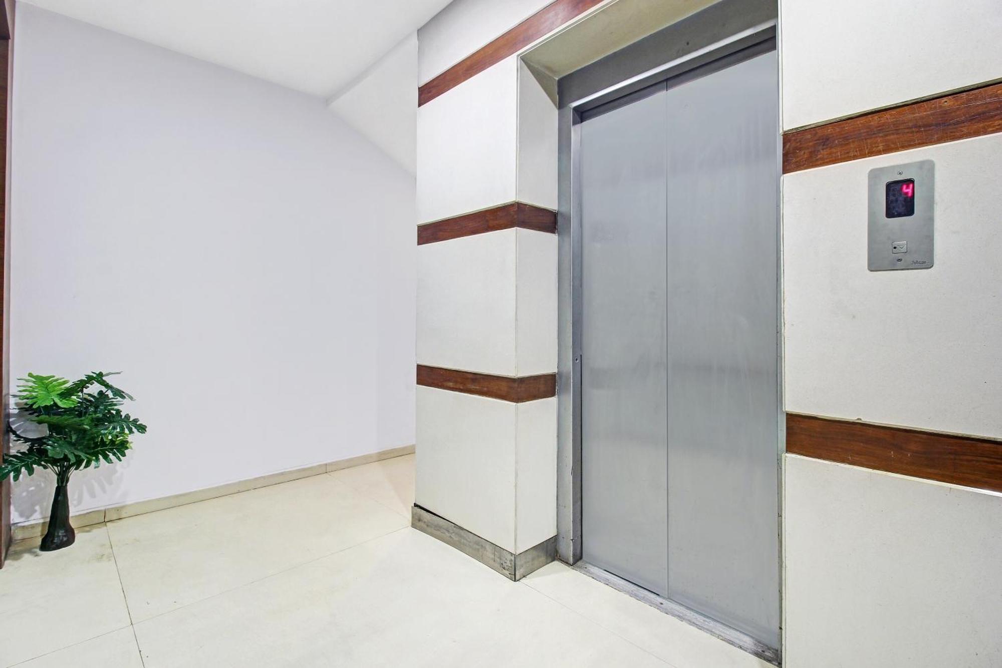 Townhouse Oak The Margi Hotel Near Yosufguda Metro Station Hyderabad Bagian luar foto
