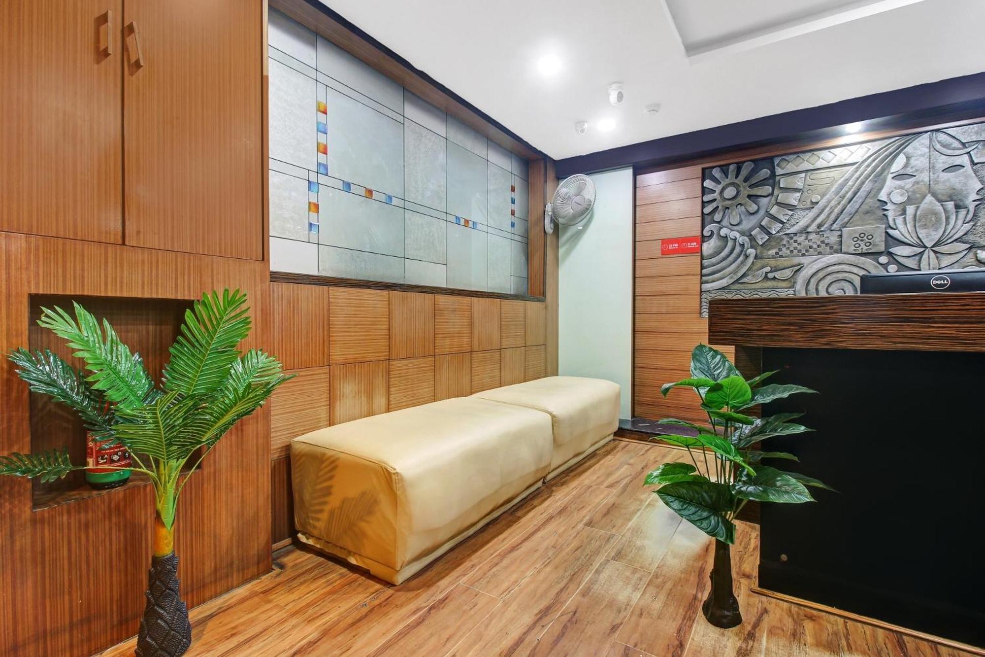 Townhouse Oak The Margi Hotel Near Yosufguda Metro Station Hyderabad Bagian luar foto